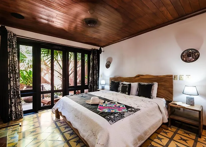 Exclusive Private Pool And Steps To The Apartamento